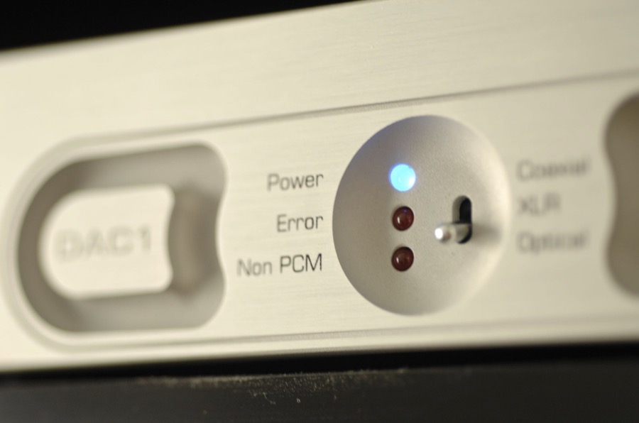 Electronics photograph 7